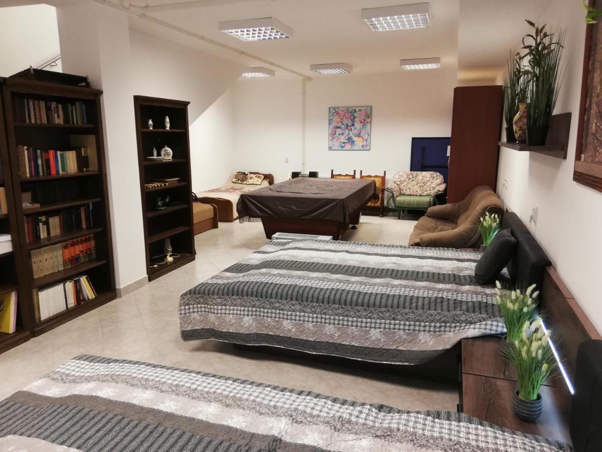 Budapest Wigwam 140 M2 المظهر الخارجي الصورة
