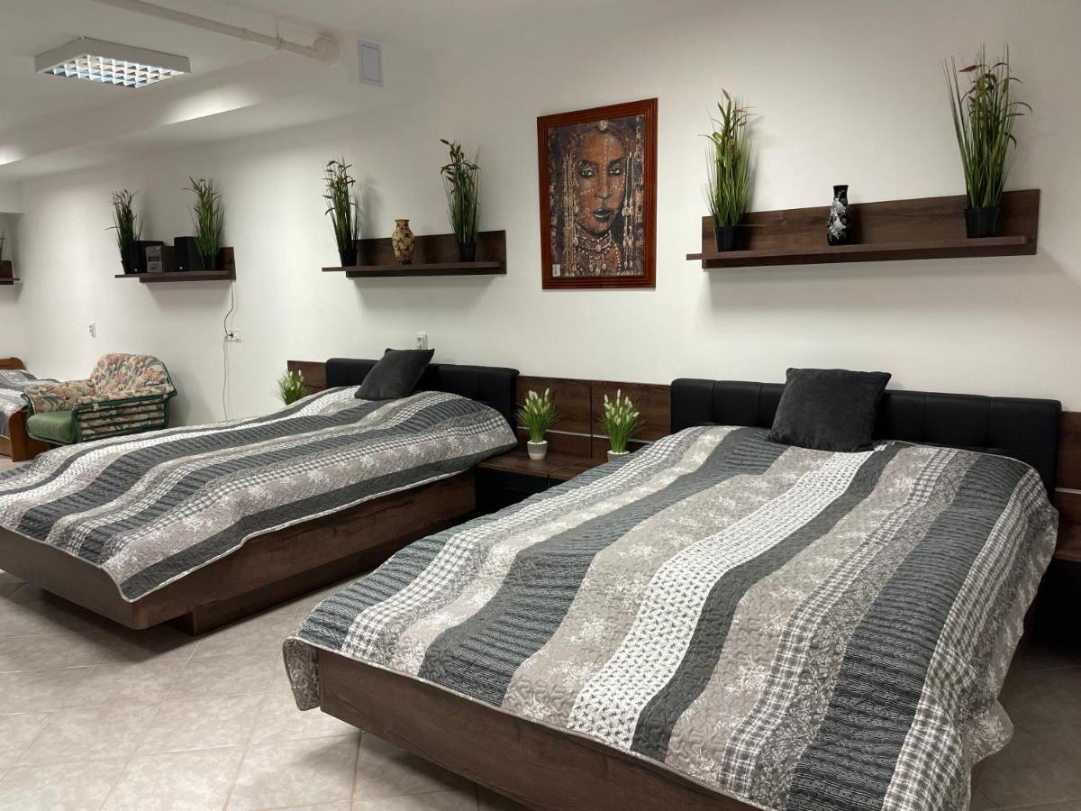 Budapest Wigwam 140 M2 المظهر الخارجي الصورة